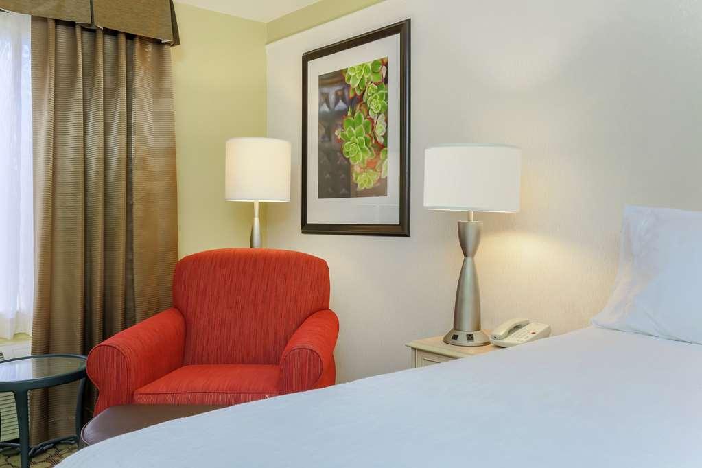Hilton Garden Inn Tallahassee Room photo